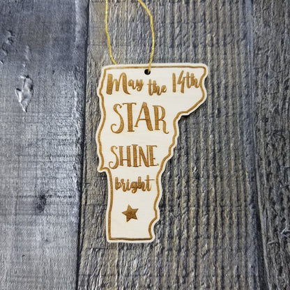 Wholesale Vermont Wood Ornament -  VT State Shape with State Motto Souvenir