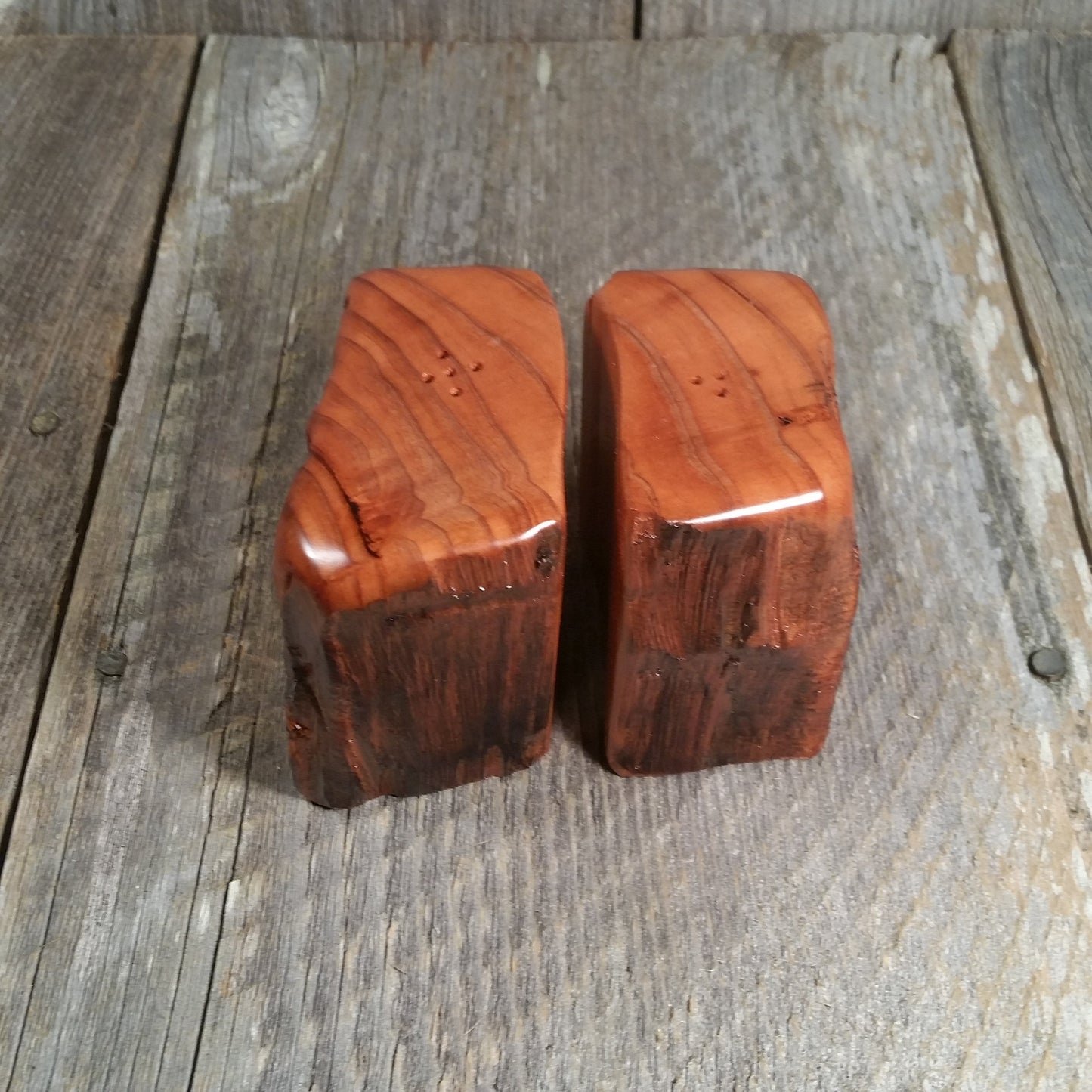 Redwood Rustic Salt and Pepper Shakers Set Handmade #M Lodge Cabin California Souvenir Man Cave Decor