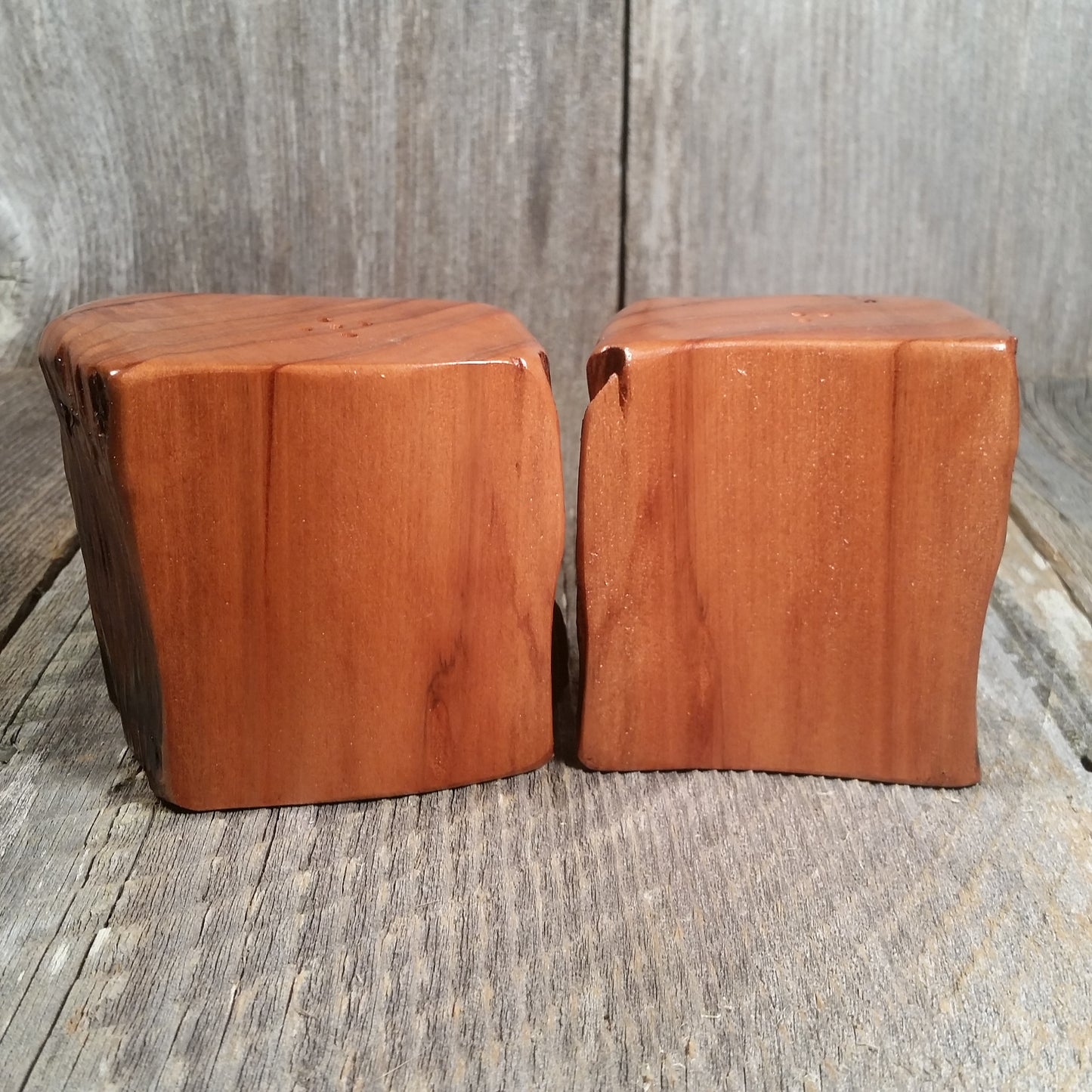 Redwood Rustic Salt and Pepper Shakers Set Handmade #M Lodge Cabin California Souvenir Man Cave Decor